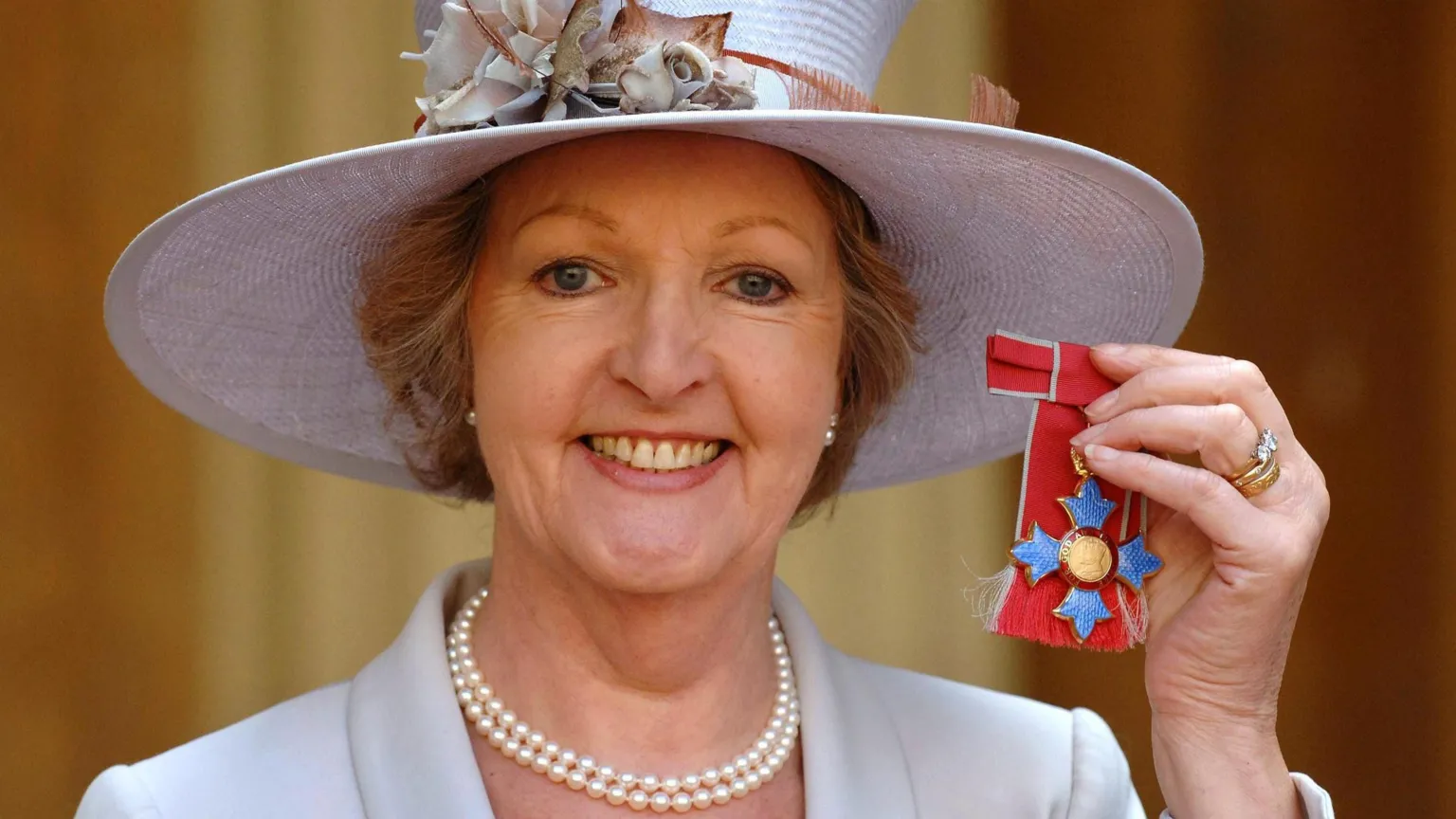 dame penelope keith milford procession